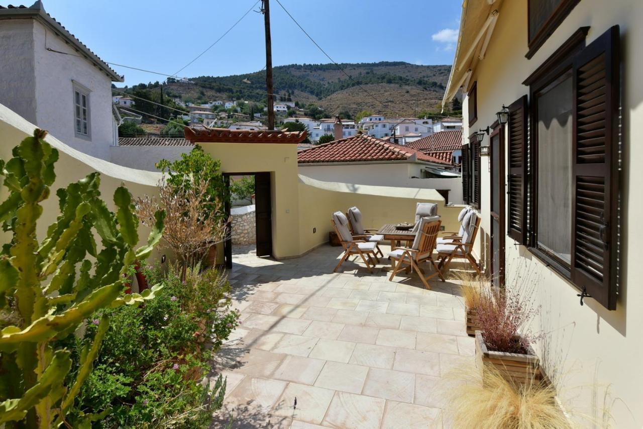 Kamini'S Tranquility Retreat Villa Hydra  Exterior foto